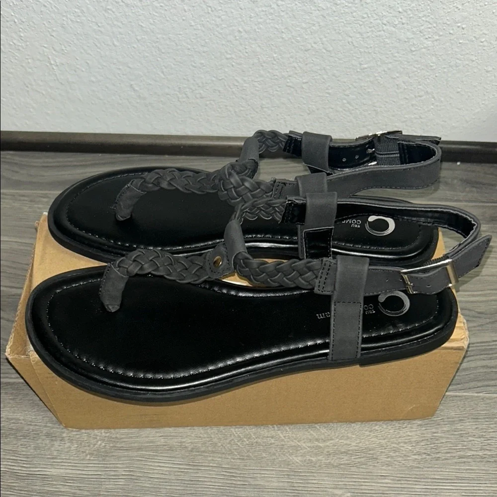 Genevive T-Strap Sandals in faux leather